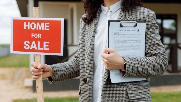 Understanding Your Needs: How Agents Help You Prioritize Features